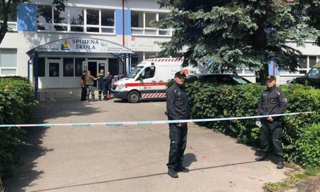 Iskolai vérengzés Ruttkán: egy embert megölt, többeket pedig megsebesített a késelő támadó