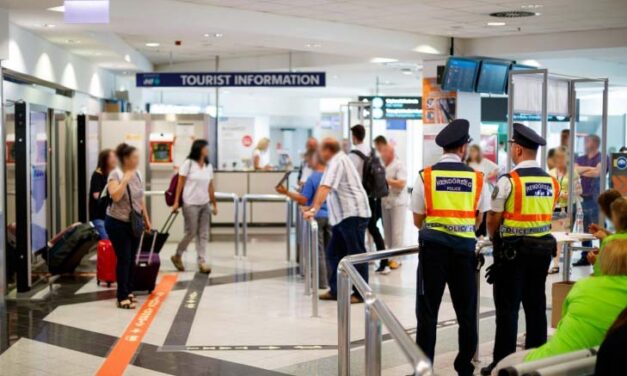 A gyomrában akart drogot csempészni egy férfi a Liszt Ferenc Nemzetközi Repülőtéren