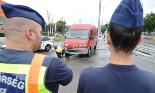 3 gyalogost gázolt el egy furgon Budapesten