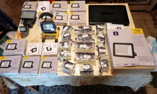 Műszaki cikkekre utazott, hamar lebukott