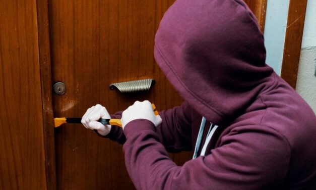 Vitt mindent a 15 éves fiú, amit csak látott – Ezt csinálta a lopott holmikkal