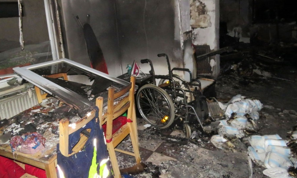 Mozgássérült élettársára gyújtotta a házat a nő, majd elmenekült a helyszínről