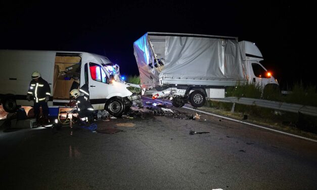 Durva baleset volt az M5-ösön Petőfiszállásnál