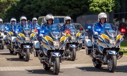 Terrorfenyegetettség: Orbán Viktor rengeteg rendőrt vezényel ki a közterekre, az utakra és a repterekre