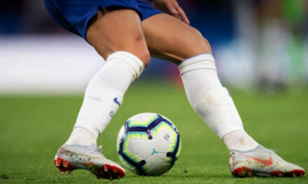 Dráma a budapesti focipályán: összeesett és leállt a férfi légzése, csapattársai kezdték meg az újraélesztését