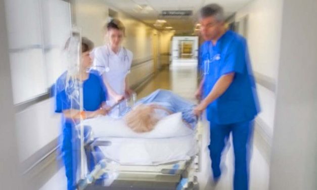 Túladagolták a beteg nyugtatóját, majd a kórlapot is meghamisították: pénzbüntetéssel megúszta tették két orvos az ápoló, pedig miattuk halt meg egy ember