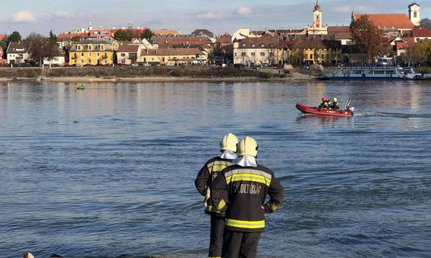 „A csónaktulajdonost elsodorta a folyó, a rendőrök csak jóval később tudták kihúzni a vízből”  – Dunába esett és meghalt egy pecás