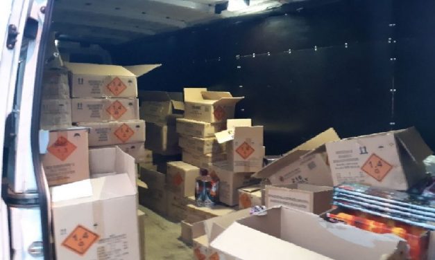 Hatalmas fogás: teherautónyi tűzijátékot foglalt le a rendőrség