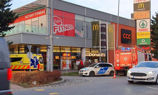 „Mindenki tegyen le mindent és menjen ki az üzletből!” – bomariadó miatt a rendőrség kiürítette az egyik érdi bevásárlóközpontot