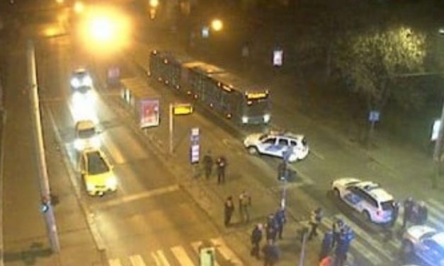 Szurkálás Budapesten: ezért rántott kést a buszsofőr – Fotók a helyszínről