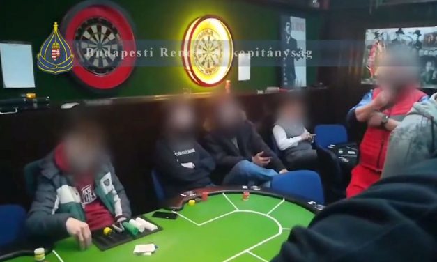 Tiltott szerencsejáték: profi pókerasztalnál élvezte az életet egy 18 fős társaság a járványügyi szabályok hatálya alatt – videó