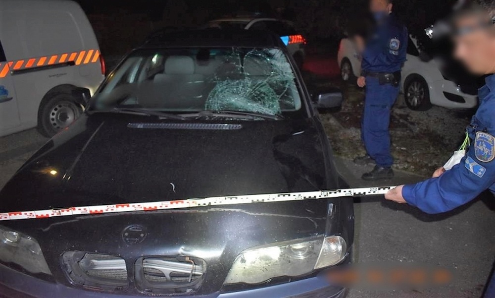 BMW gázolt gyalogost, majd továbbhajtott, a rendőrök elfogták a sofőrt