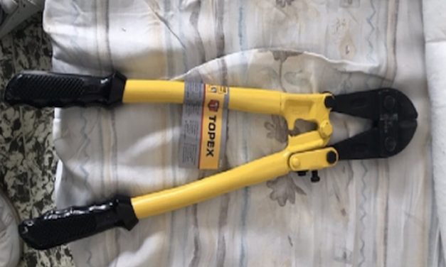 Felvételek buktatták le a bűnözőket: rendőrkézen egy többszörös bringatolvaj, az ellenőrre támadó Hős utcai elkövetőt képek alapján keresik