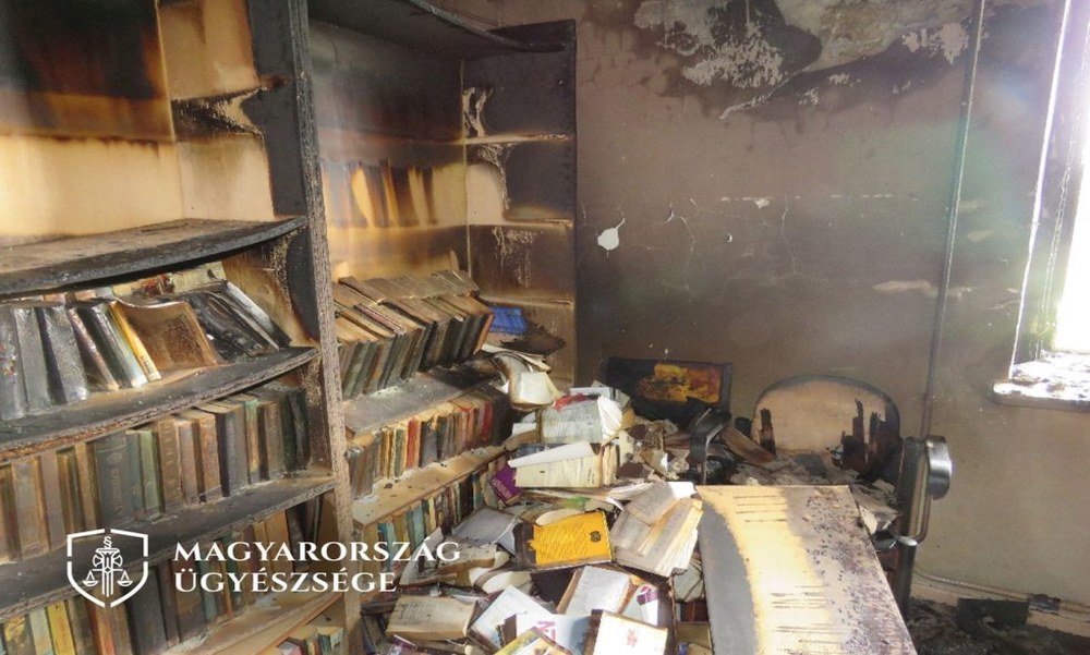 Tagad a tolvaj, aki lopott, majd felgyújtotta a mátyusi polgármesteri hivatalt és a könyvtárat, de társa mindent bevallott
