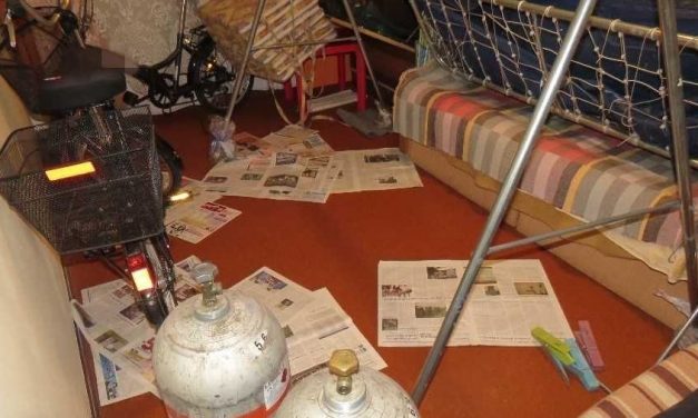 Betört, majd be is költözött a balatoni nyaralóba a piti tolvaj: egy számla buktatta le a férfit