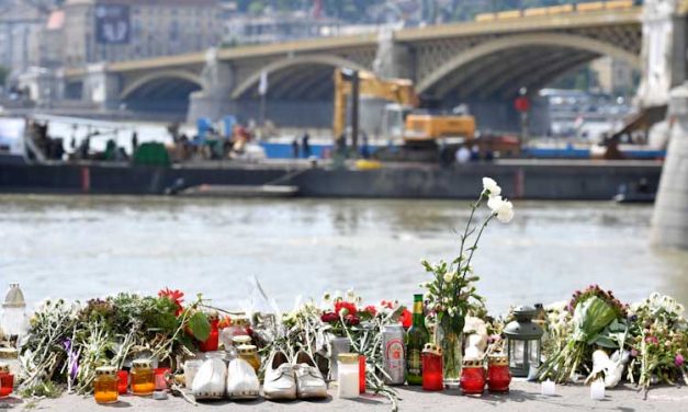 „Súlyos bűntudattal küzdök, mert én javasoltam a családnak a magyarországi utazást” – négy évvel tragédia után sem hoztak ítéletet a Hableány-ügyben