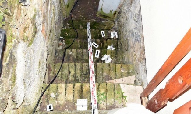 „Nagymama elment a boltba” – mondta az unoka, miután halálra verte az idős asszonyt, holttestét pedig a pincébe rejtette