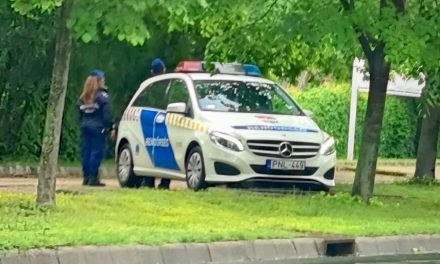 Durva részletek derültek ki a penészleki molesztálásról: fadarabbal verte az anya a lányát, hogy ne mondja el, mit művel vele a nevelőapja