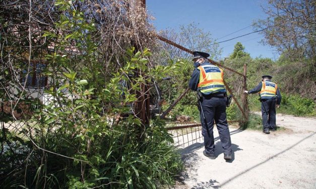 „Gyakori, hogy utoljára ősz végén jár kint a ház tulajdonosa vagy bérlője, majd fél évvel később döbben rá, hogy valaki közben betört az ingatlanba” – lovas rendőrök vigyáztak a rendre az Ezüsthegyen