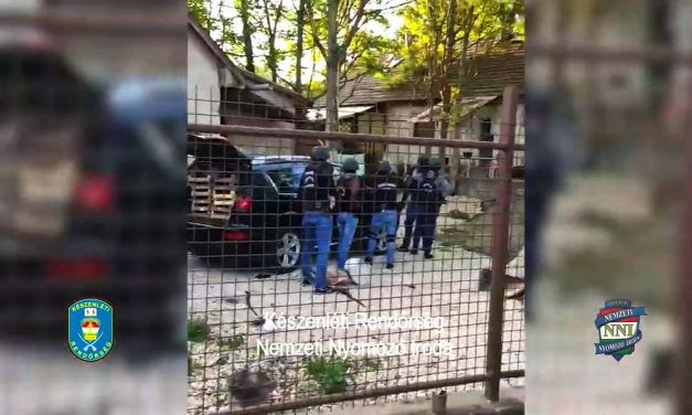 „Meghalt a nagymamám” – hónapig gyógyszerezte az idős asszonyt a szélhámos férfi, mert meg akarta szerezni a házát