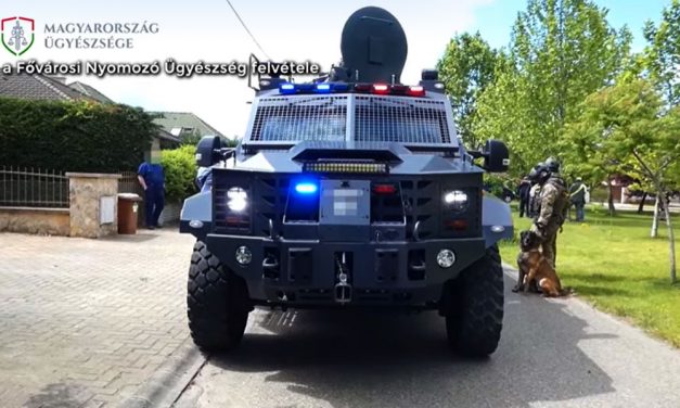 Rendőrök felrobbantásával fenyegetőzött, kommandósok csaptak le rá – videóval!