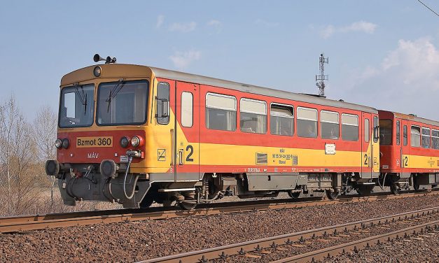 „Integetve futott elé, hogy megállítsa, de az átrobogott a feleségemen” – megszólalt annak az ötgyermekes anyának a családja, akit kettévágott a vonat Aranyosapátinál