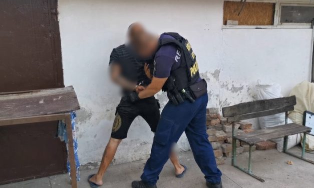 „Az egyik áldozatnak vascsővel verték szét a fejét, levágták több ujját” – meghalt a kétegyházi láncfűrészes támadás egyik sérültje