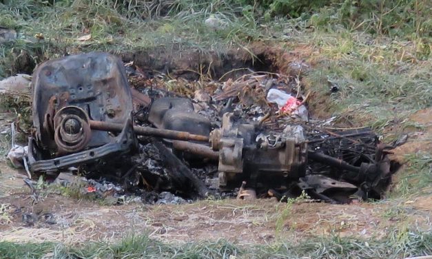 Döbbenetes fotókat tett közzé a rendőrség az egy nappal ezelőtt ellopott autóról – Nem fogod elhinni, mit műveltek vele a tolvajok