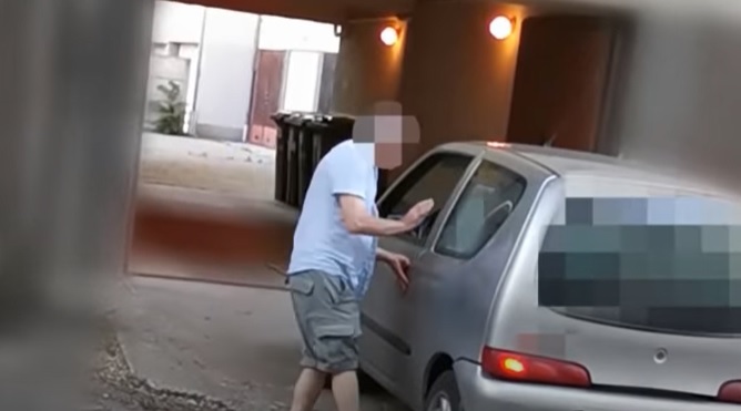 Tele volt piával, a forgalommal szemben vezetett, majd parkolni próbált – videó
