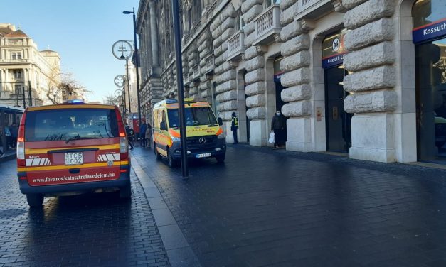 Elgázolt egy embert a 2-es metró a Kossuth Lajos téri állomáson – Fotók a helyszínről