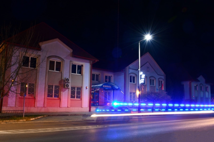 Egy éjszaka alatt két életet is megmentettek a kunszentmártoni rendőrök: egy 28 éves férfi és 82 éves idős bácsi került nagy bajba