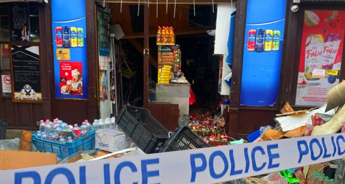 “Tragédia, ma egy apuka nem megy haza a családjához” – egy üzletkötő halt meg a budapesti kisboltban, miután a leszakadt a galéria, a tulajt a szomszéd mentette ki a romok közül