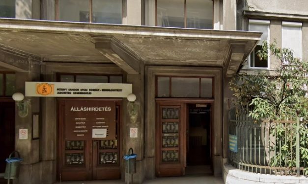 Tűz ütött ki a budapesti Péterfy Sándor utcai kórházban