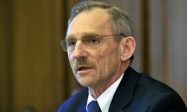 Közel 100 milliót csalt ki egy szélhámos Pintér Sándorra hivatkozva, a férfi zűrös NAV-ügyek elsimitását ígérte a megtévesztett vállalkozóknak