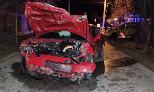 Részegen ült volánhoz a férfi Gyömrőn, lassítás nélkül hajtott át a kereszteződésen, két másik autót is összetört