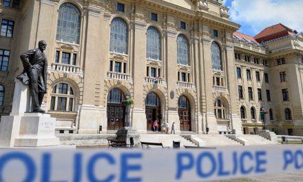 Robbanás a Debreceni Egyetemen: egy ember életveszélyes sérüléseket szenvedett