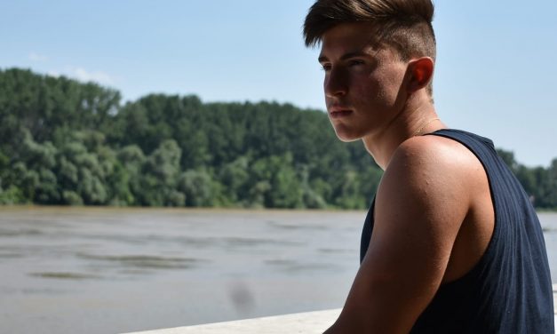 „Hiába hívtuk a kórházat, azt felelték, Márkot nem vitték be” – a mentősöktől tudták meg a fiatal kenus szülei, hogy fiuk az M5-ösön történt baleset áldozata