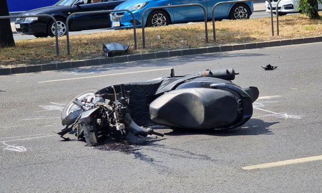 Újraélesztés az utcán: Súlyosan megsérült egy robogós Budapesten a Szentendrei úton, az autósok rohantak hozzá, próbálták megmenteni az életét