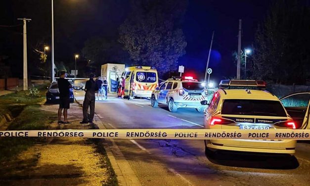 Sokkoló motorosbaleset Gyömrőn, áthajtott a földre került férfin egy teherautó – Fotók