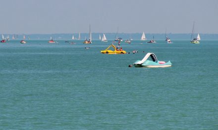 Rejtélyes körülmények között fulladt a Balatonba egy férfi, a család feljelentést tett