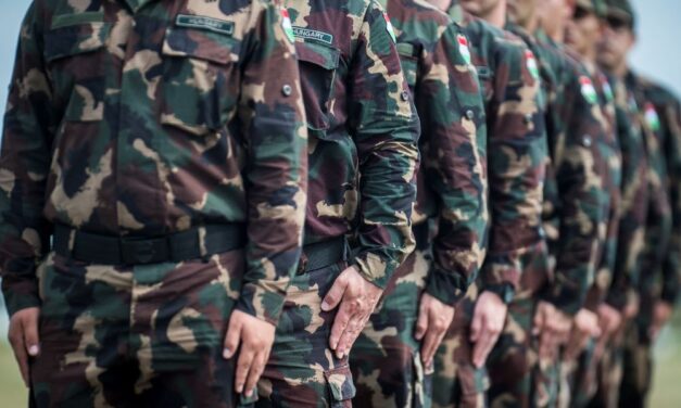 Nem kell kihirdetni a hadiállapotot, hogy büntetőeljárás induljon azok ellen, akik meg akarják úszni a katonai behívót