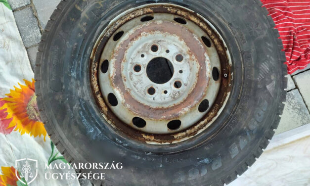 Pótkerékben csempészték a kábítószert – 85 millió forint értékű anyagot hoztak Hollandiából a balatoni bűnözők