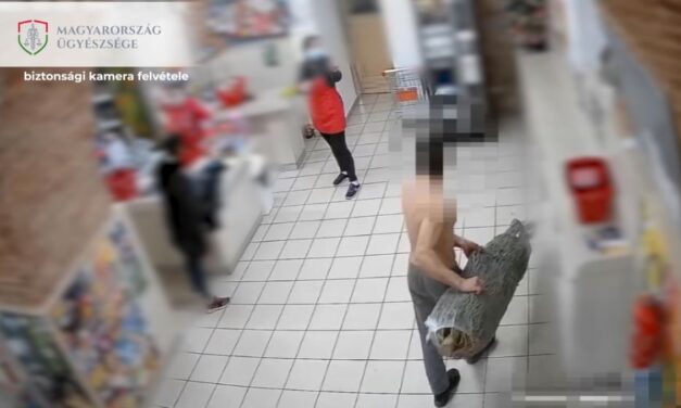 Videón, ahogy beszorul a keze az általa szétvert kávéautomatába a Pilismaróton félmeztelenül tomboló férfinek