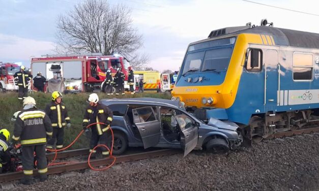 Egy gyermek és egy nő halt meg délután Sásdon, miután egy vonattal ütköztek össze