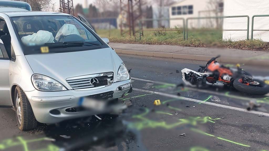 Halálos baleset Zalaegerszegen – két autóval is ütközött egy motoros, nem élte túl