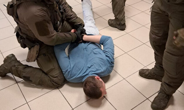 Elfogták azt a veszélyes német férfit, aki egy fővárosi pszichiátrián bujkált a hatóságok elől – videón az elfogás