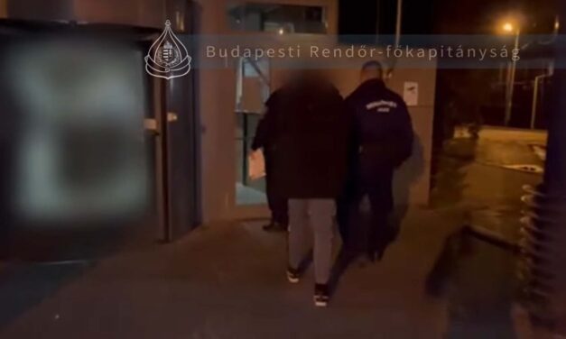 Nem tett vallomást az a 18 éves fiatal, aki életveszélyesen megsebesített egy másik fiút az Budapesten – VIDEÓ is készült a támadóról