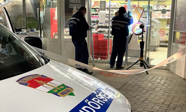 Nem bírta abbahagyni: reggel parfümöket, este csokoládét lopott és még egy benzinkút alkalmazottját is megütötte a veszprémi tolvaj