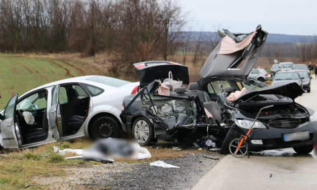 Tragikus! Frontális karambolban veszítette életét egy házaspár Somogy vármegyében