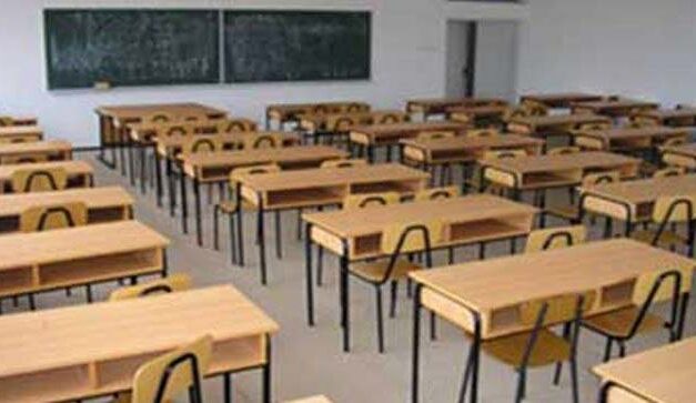 Egy 15 éves diákot nevezett meg a szeretőjeként az egyik fővárosi általános iskola pedagógiai asszisztense – aggódnak a szülők a férfi vallomása miatt  